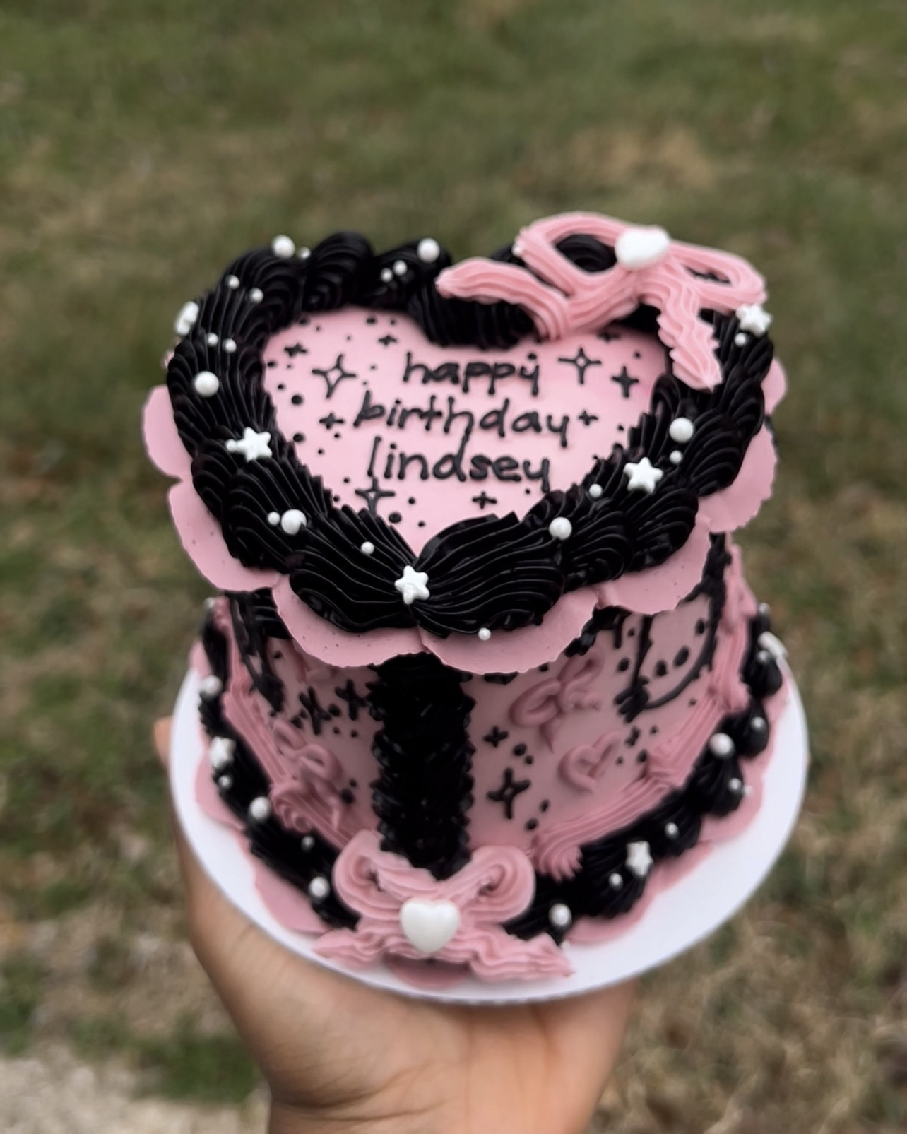 Mini Vintage Cake (Feeds 1-3)